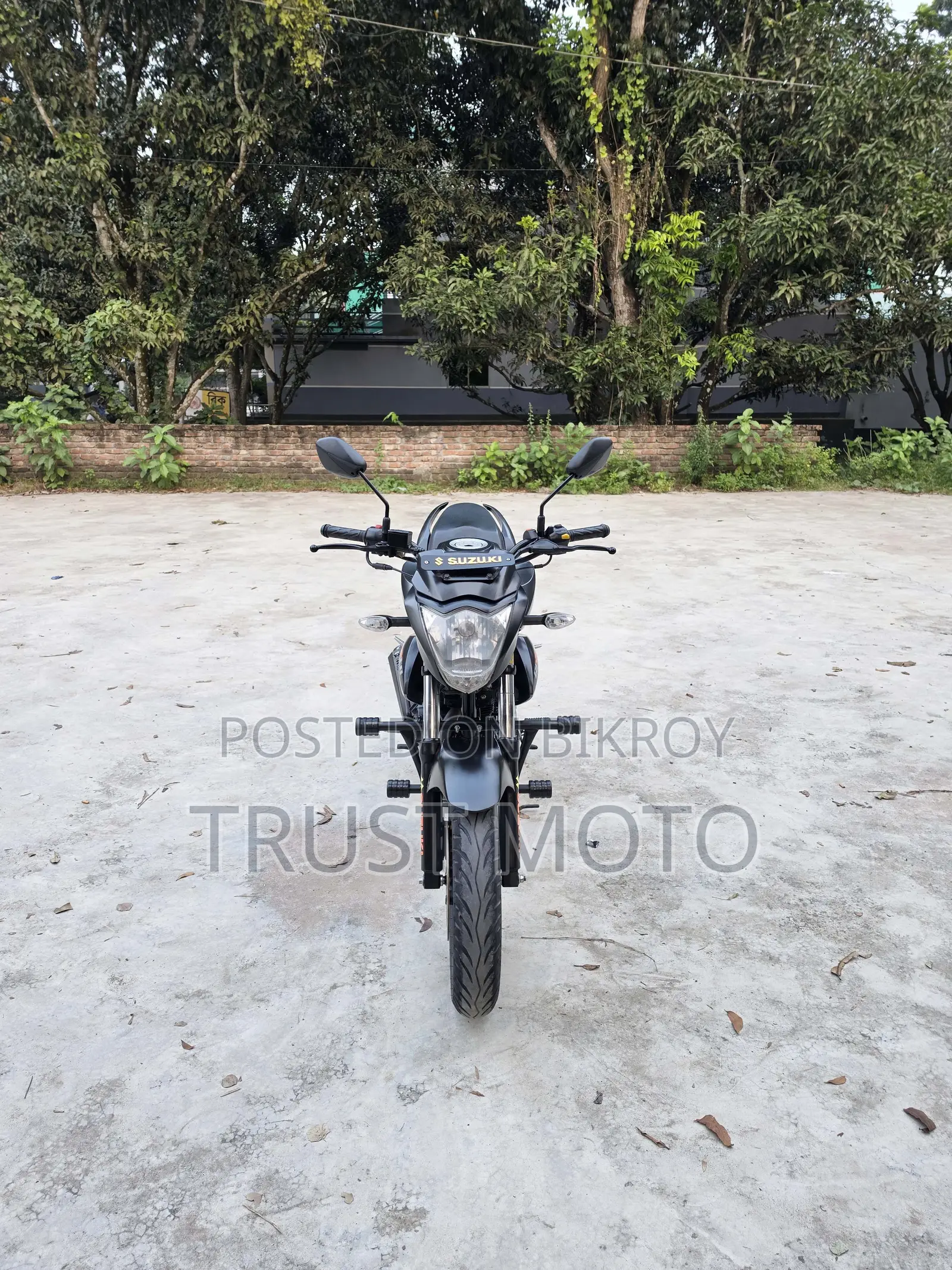 সুজুকি জিক্সার ২০২৩ ব্ল্যাক