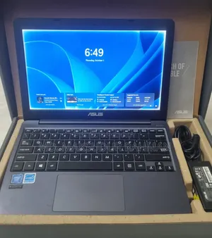 Laptop Asus E203MA 4GB Intel Celeron SSD 128GB
