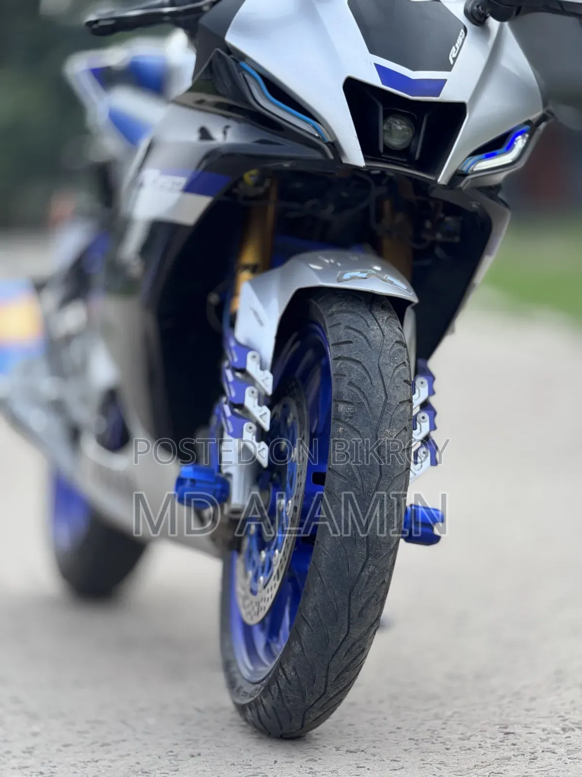 Yamaha R15M 2024 Silver