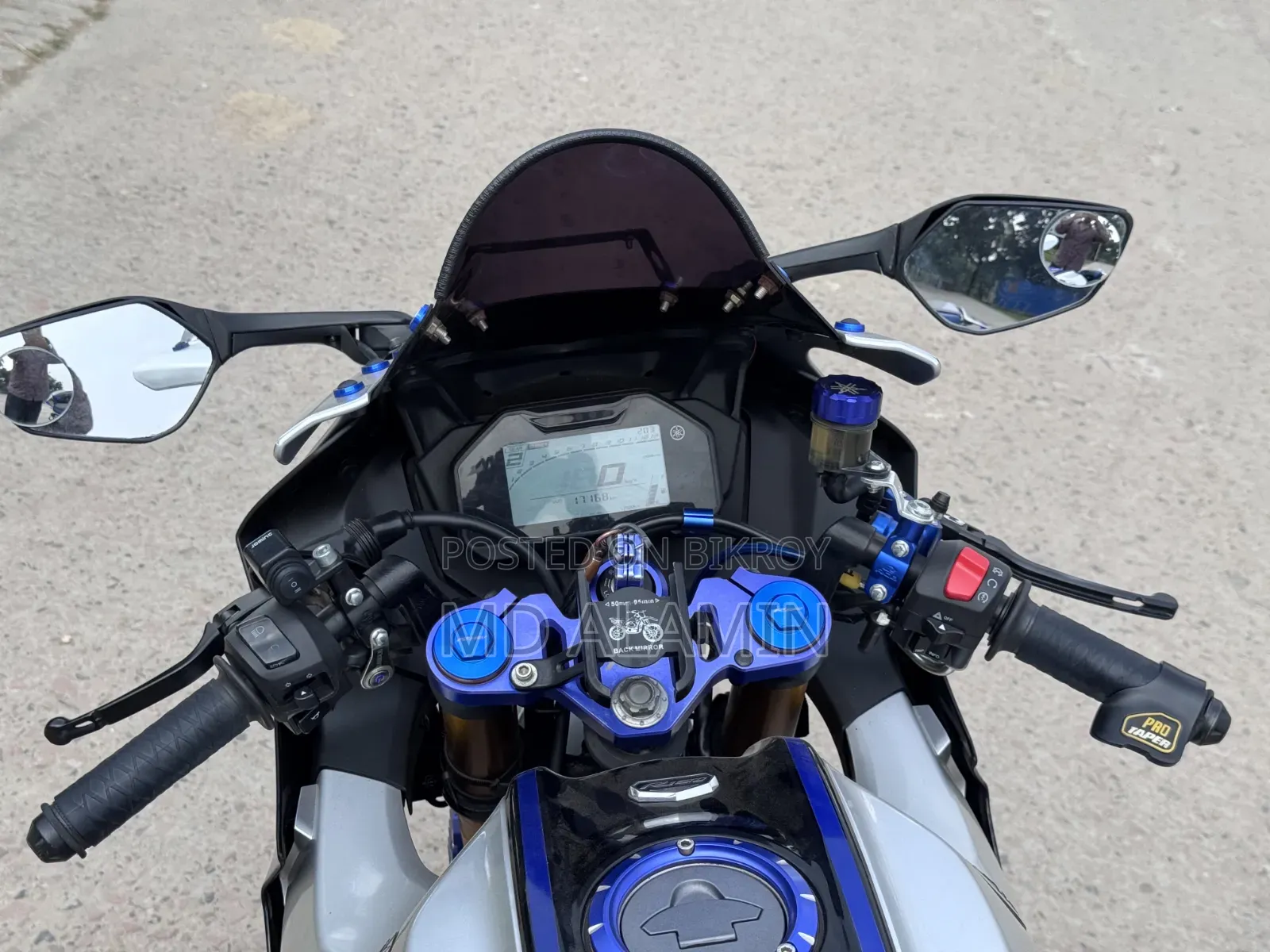 Yamaha R15M 2024 Silver