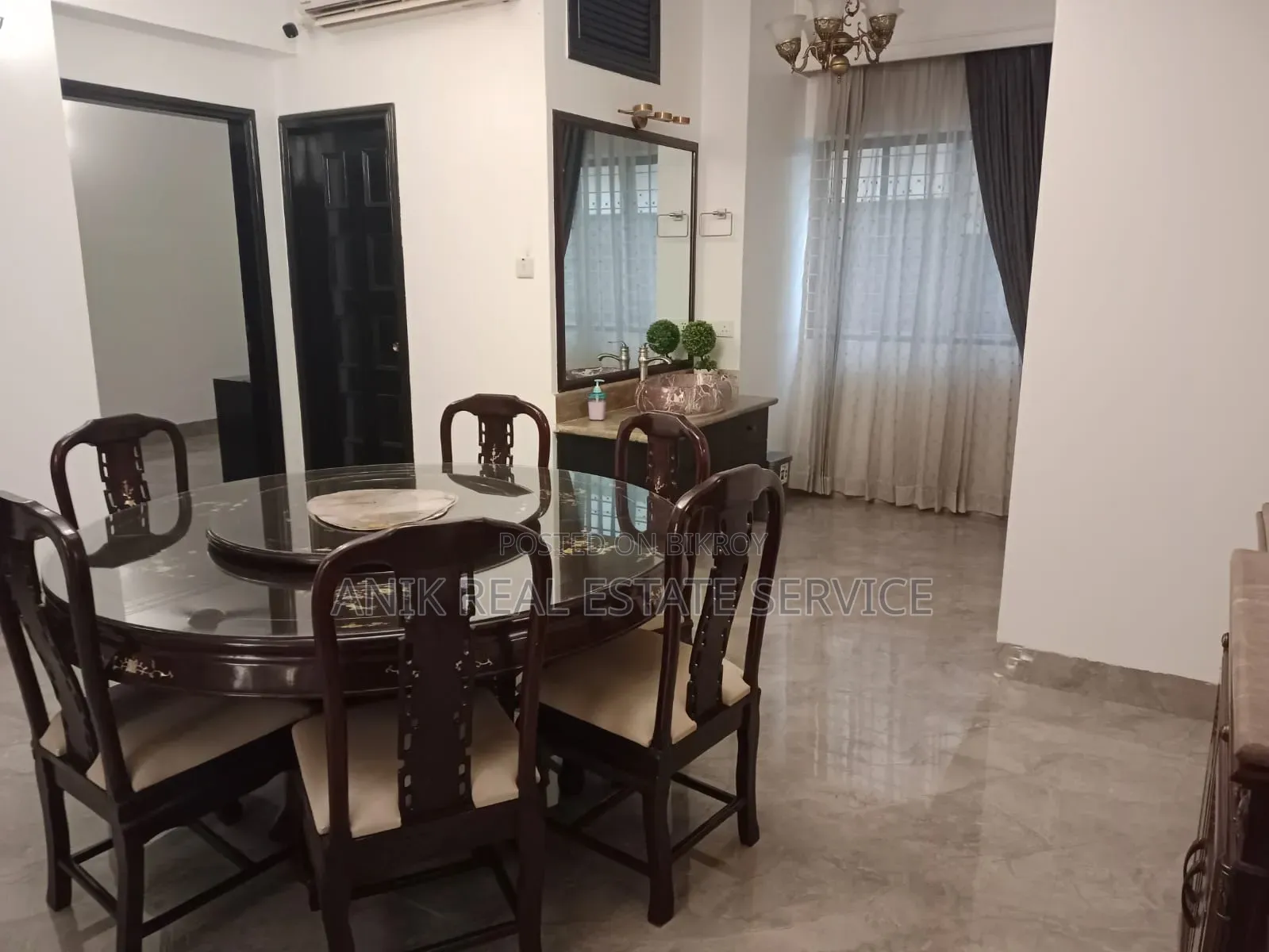 গুলশানের অনিক রিয়েল এস্টেটে চার বেডরুমের সাজানো ডুপ্লেক্স ভাড়া হবে