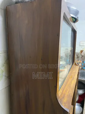 Wooden Shelf (Showcase)