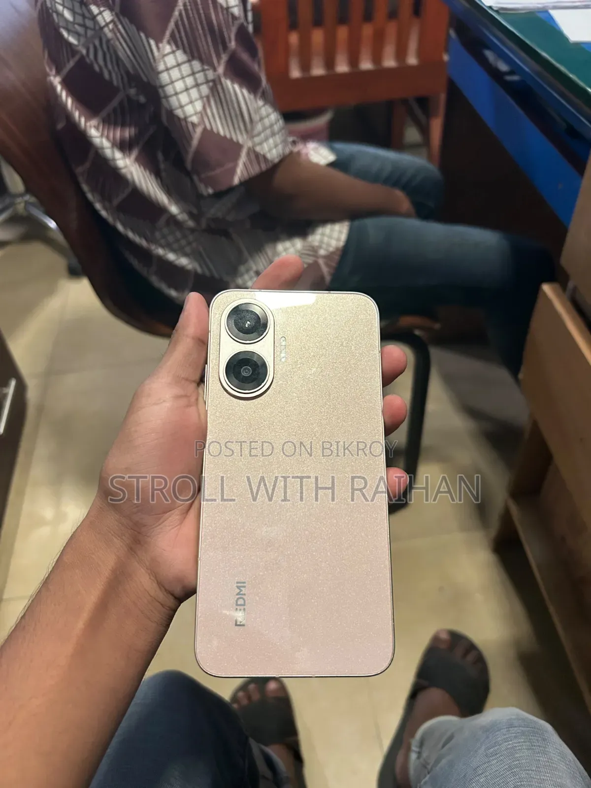 শাওমি রেডমি টার্বো ৪ প্রো ২৫৬ জিবি গোল্ড