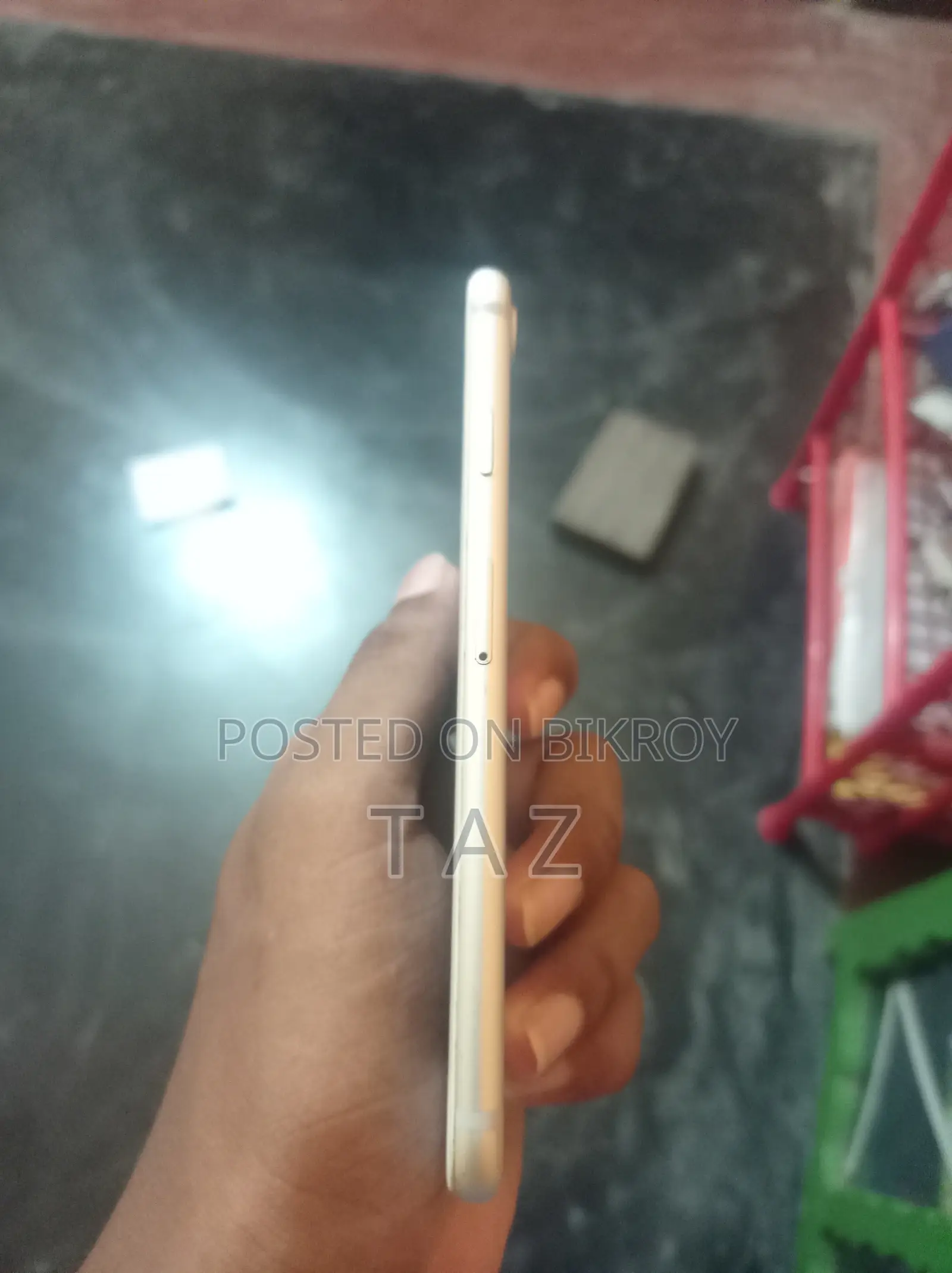 অ্যাপল আইফোন ৭ ৩২ জিবি সিলভার