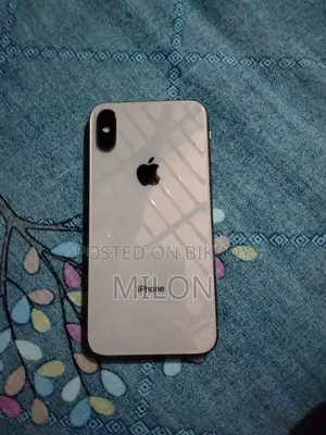 অ্যাপল আইফোন এক্সএস ৬৪ জিবি গোল্ড