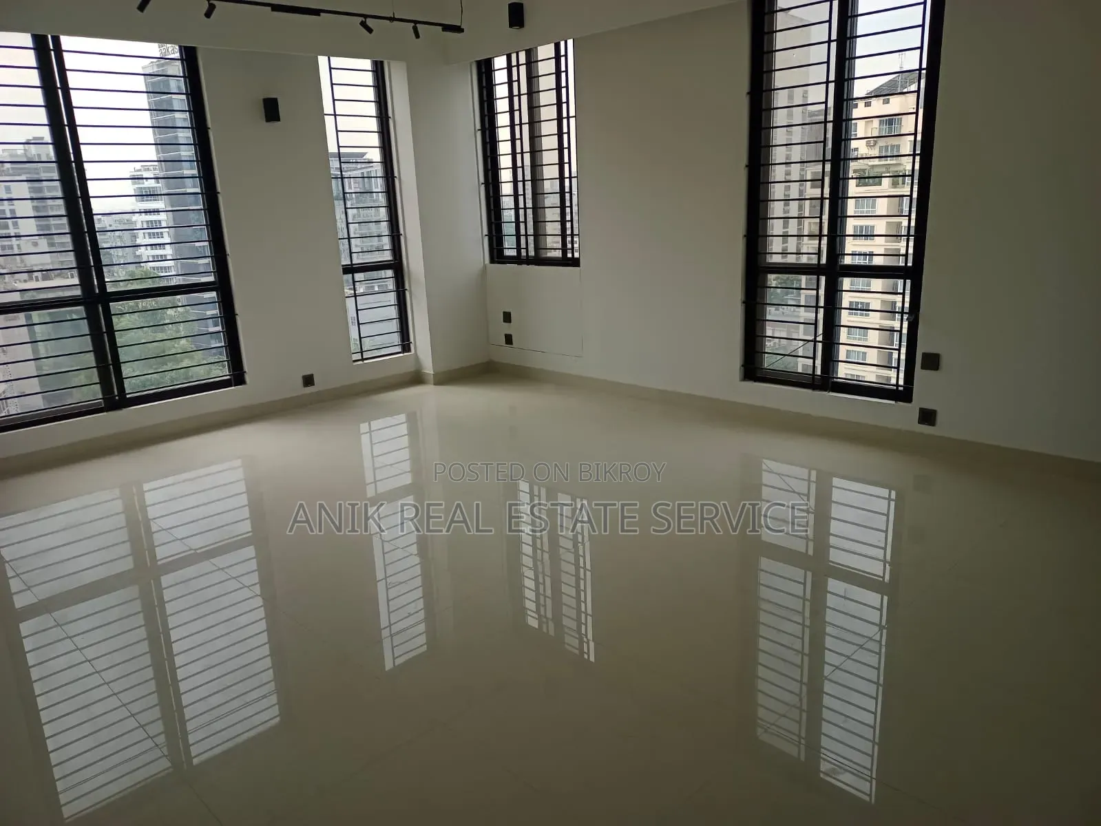 4 Bedroom Duplex in Anik Real Estate, Gulshan for Rent