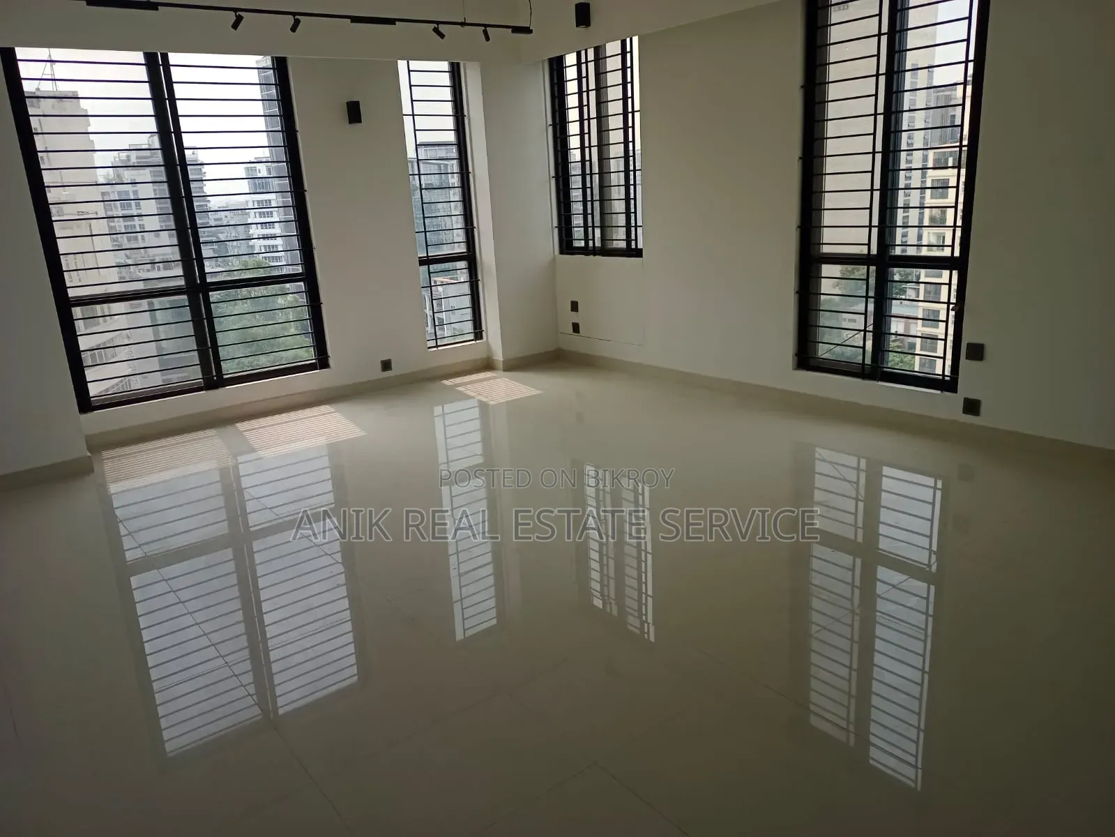 4 Bedroom Duplex in Anik Real Estate, Gulshan for Rent