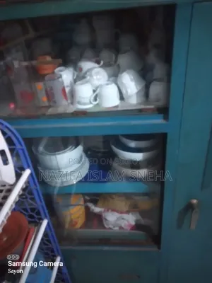 শোকেস ফর সেল