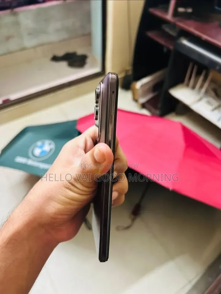 New Vivo Y29 4G 128 GB Bronze