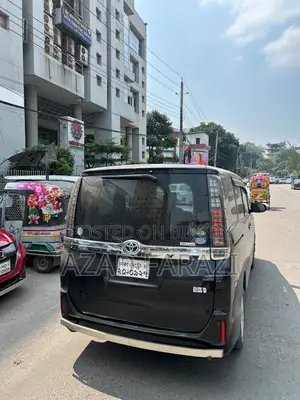 Toyota Voxy 2016 Black