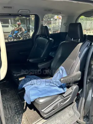 Toyota Voxy 2016 Black