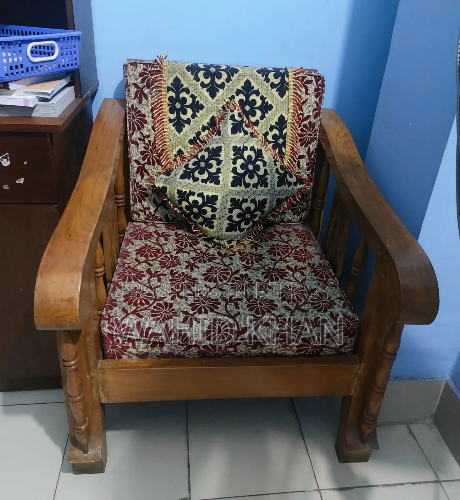 সেগুন কাঠের সোফা
