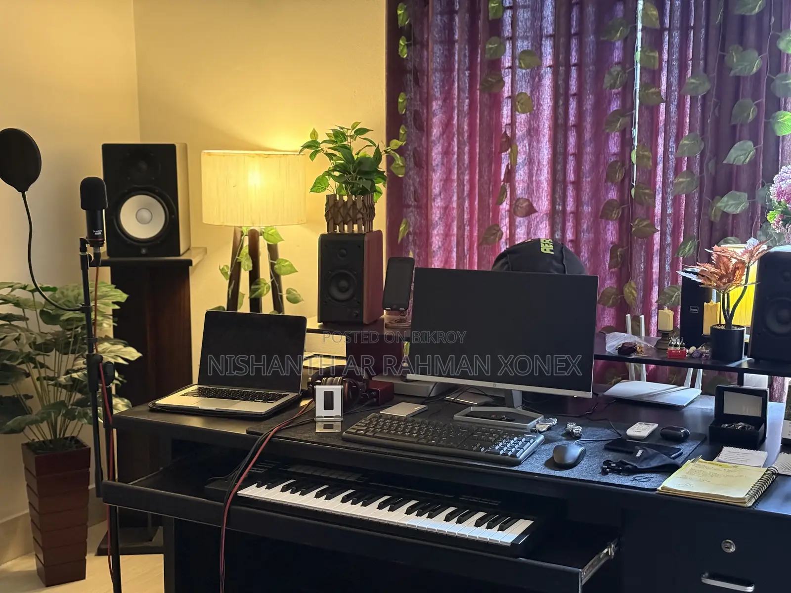 Yamaha HS8 Studio Monitor Speakers