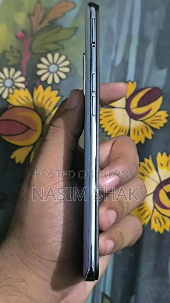 অপ্পো এফ১৫ ২৫৬ জিবি ব্লু