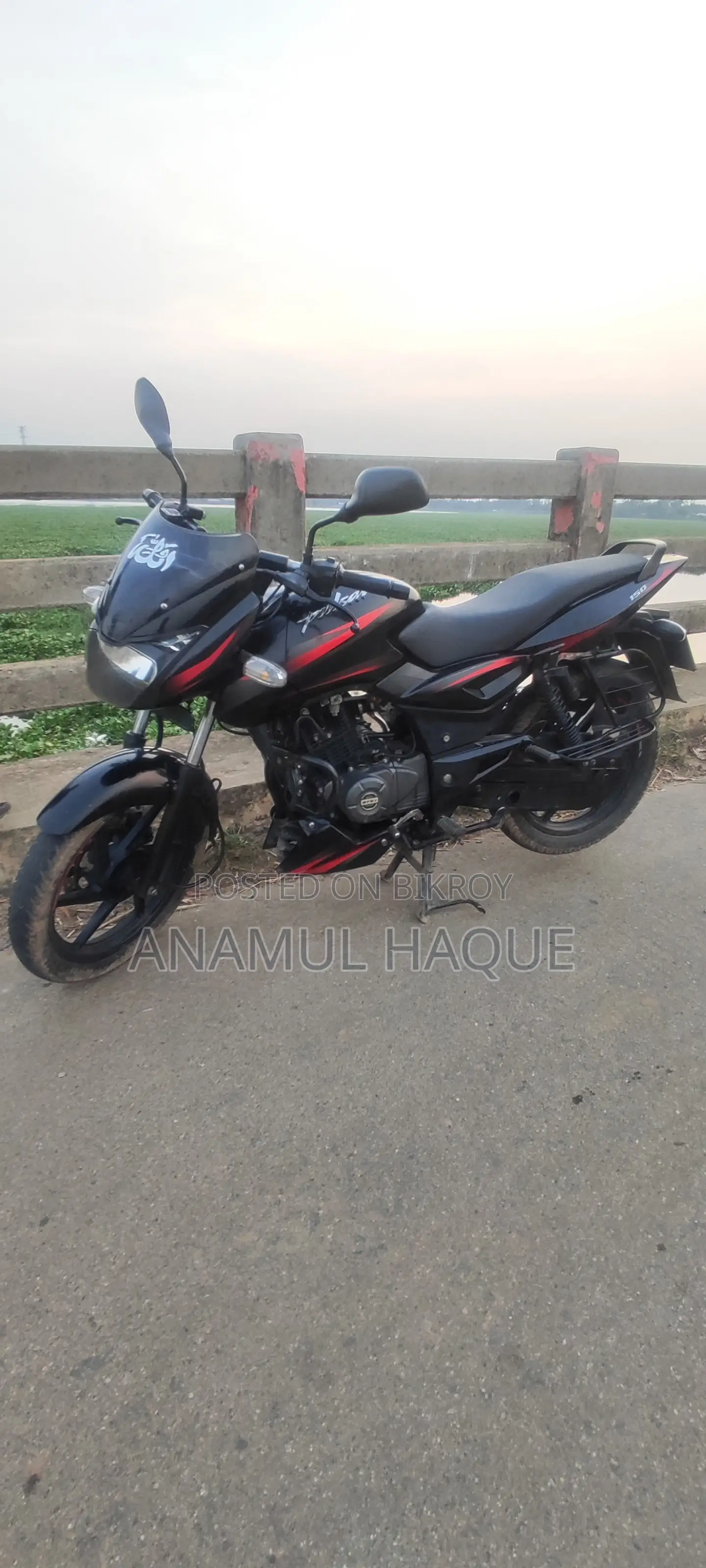 নতুন বাজাজ পালসার ১৫০ ২০২১ কালো