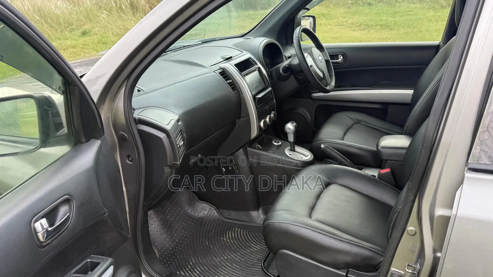 Nissan X-Trail 2012 Gray
