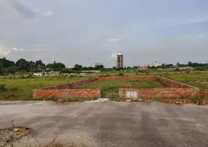 Nearby 300ft 5 Katha North Face at Sector 15