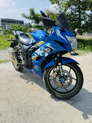 সুজুকি জিক্সার এসএফ ২০১৮ ব্লু