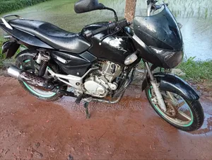 বাজাজ পালসার ১৫০ ২০১০ ব্ল্যাক