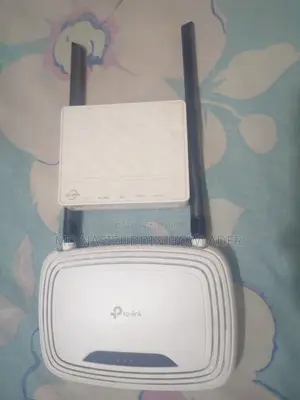 TP-Link router and a working Bt-Pon Xpon Onu (Bt-201xr) for sale