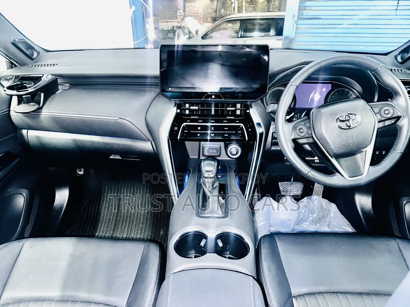 Toyota Harrier Z 2021 Pearl