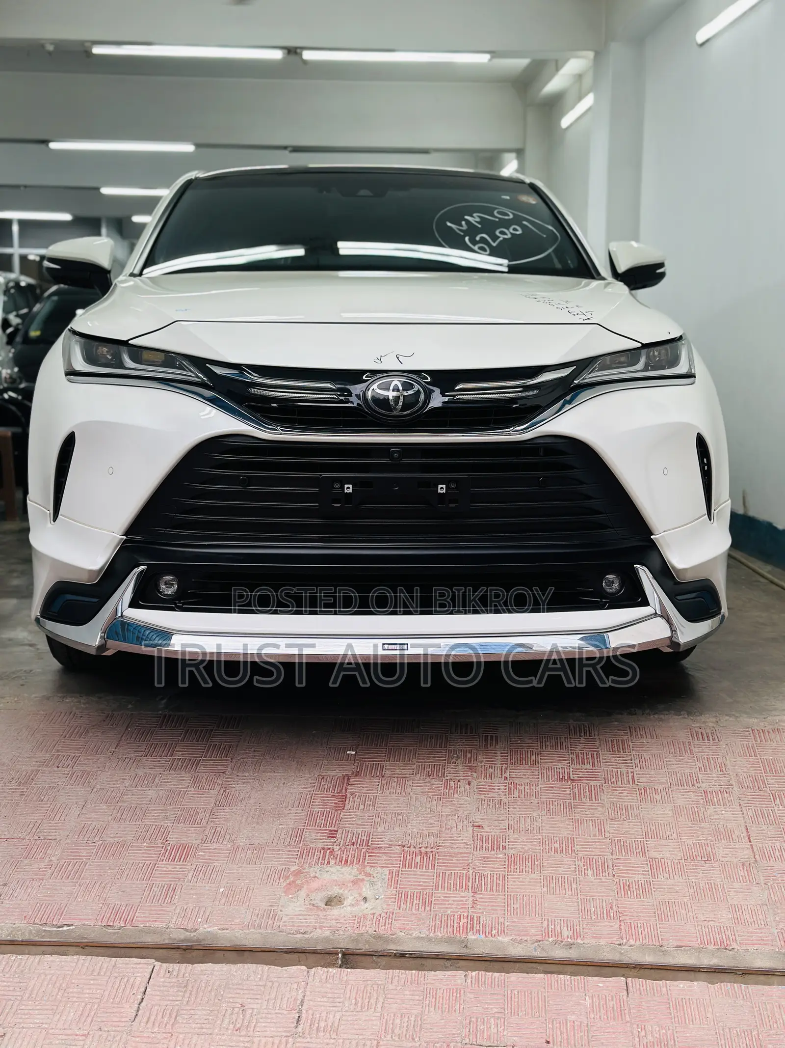 Toyota Harrier Z 2021 Pearl