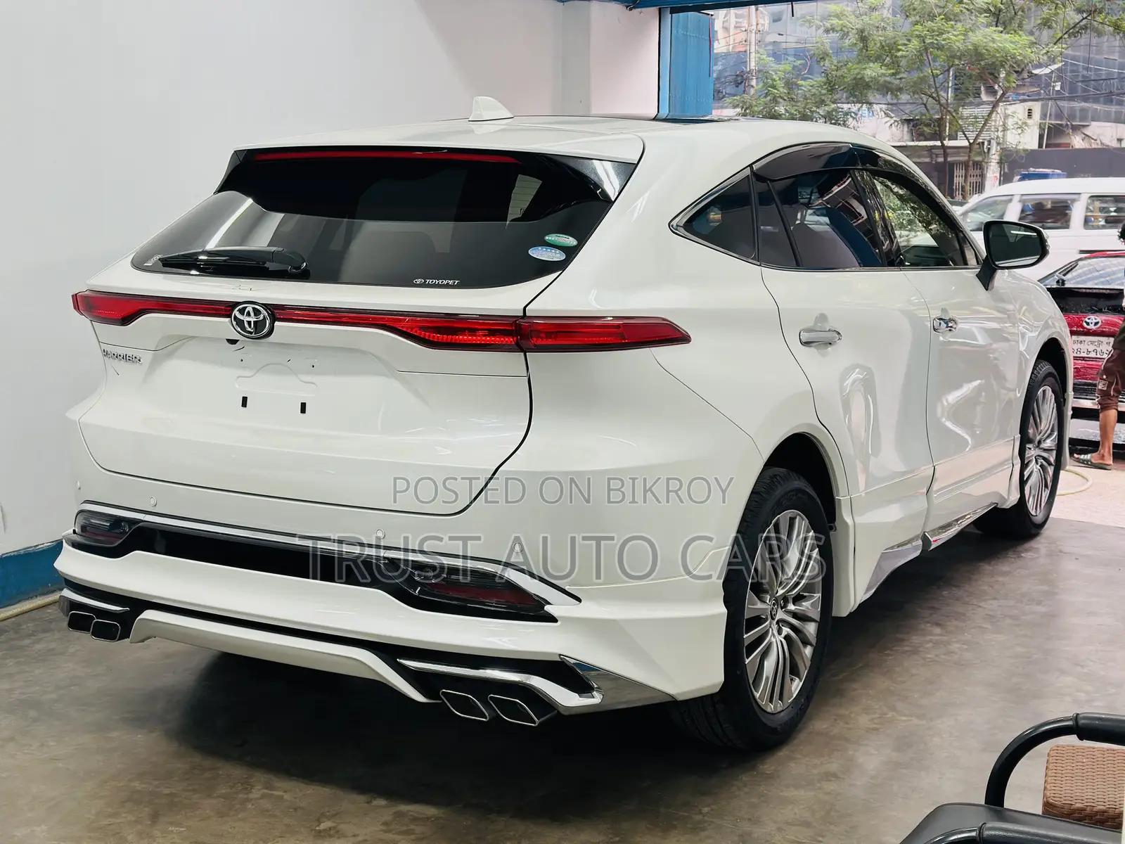 Toyota Harrier Z 2021 Pearl