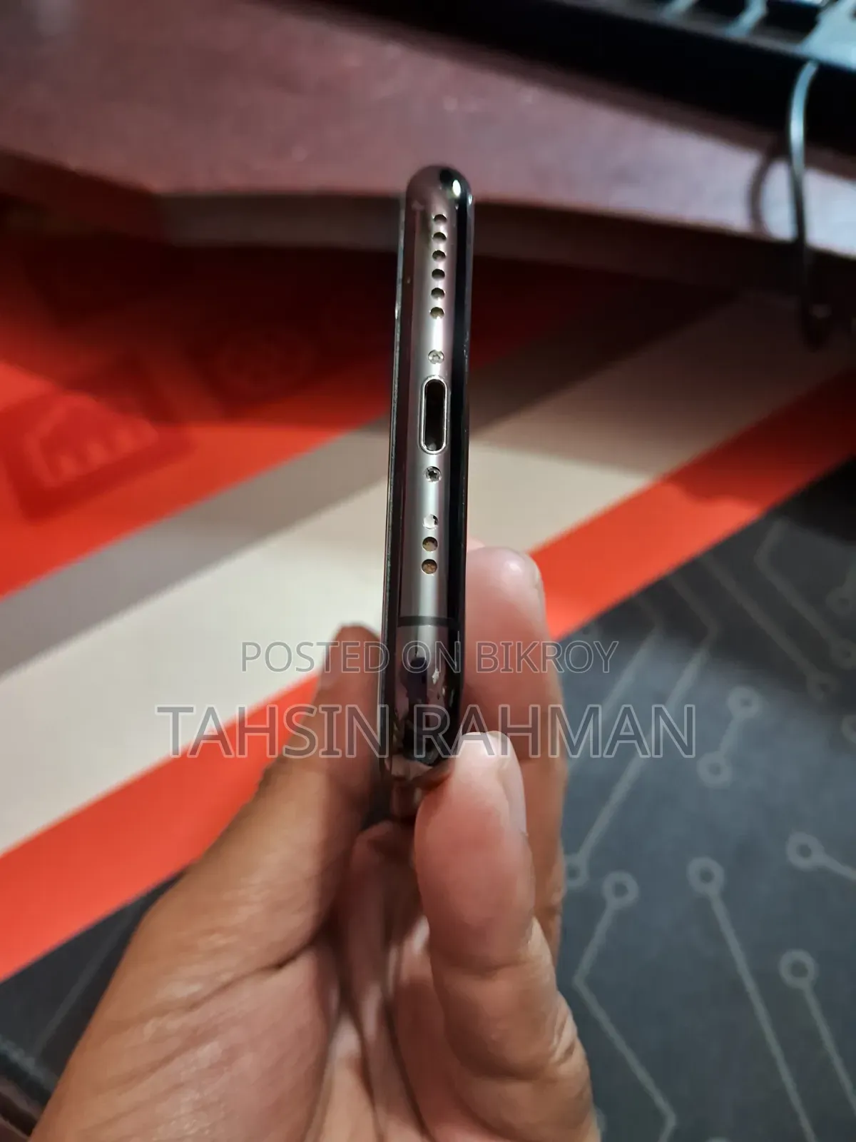অ্যাপল আইফোন এক্সএস ৬৪ জিবি ব্ল্যাক
