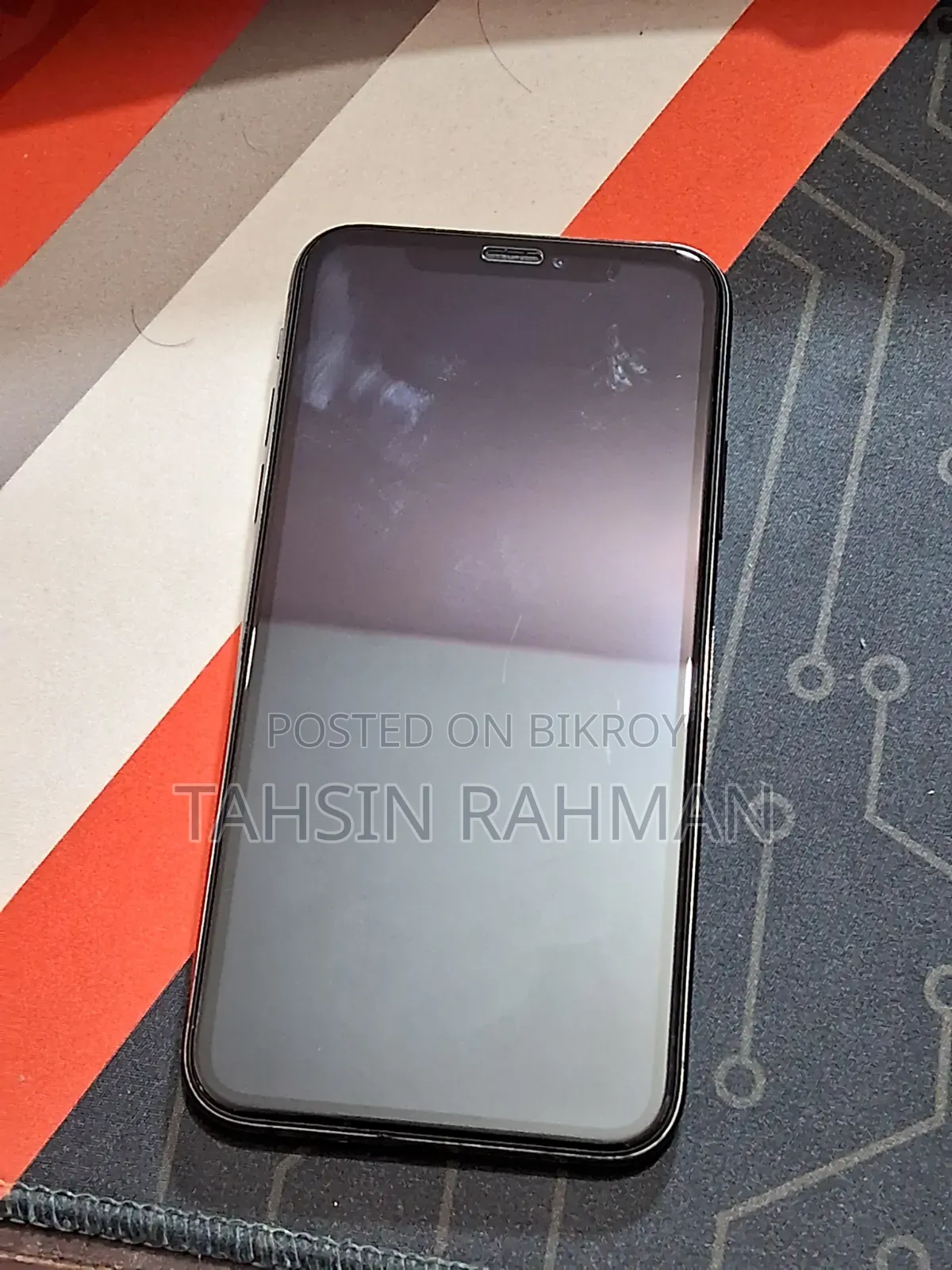 অ্যাপল আইফোন এক্সএস ৬৪ জিবি ব্ল্যাক