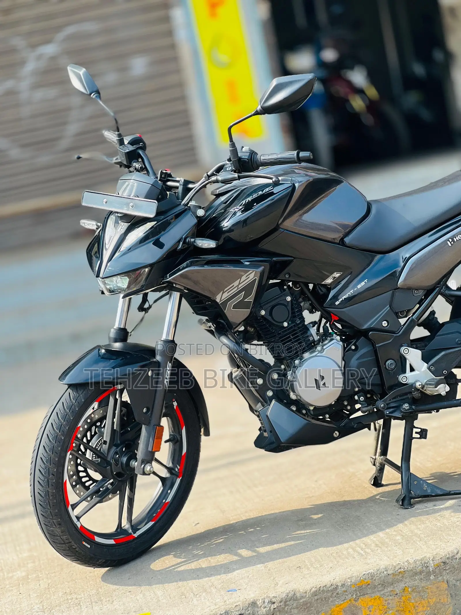 Hero Xtreme 125R 2025 Black