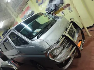 Nissan Caravan (Urvan) 2010 Silver