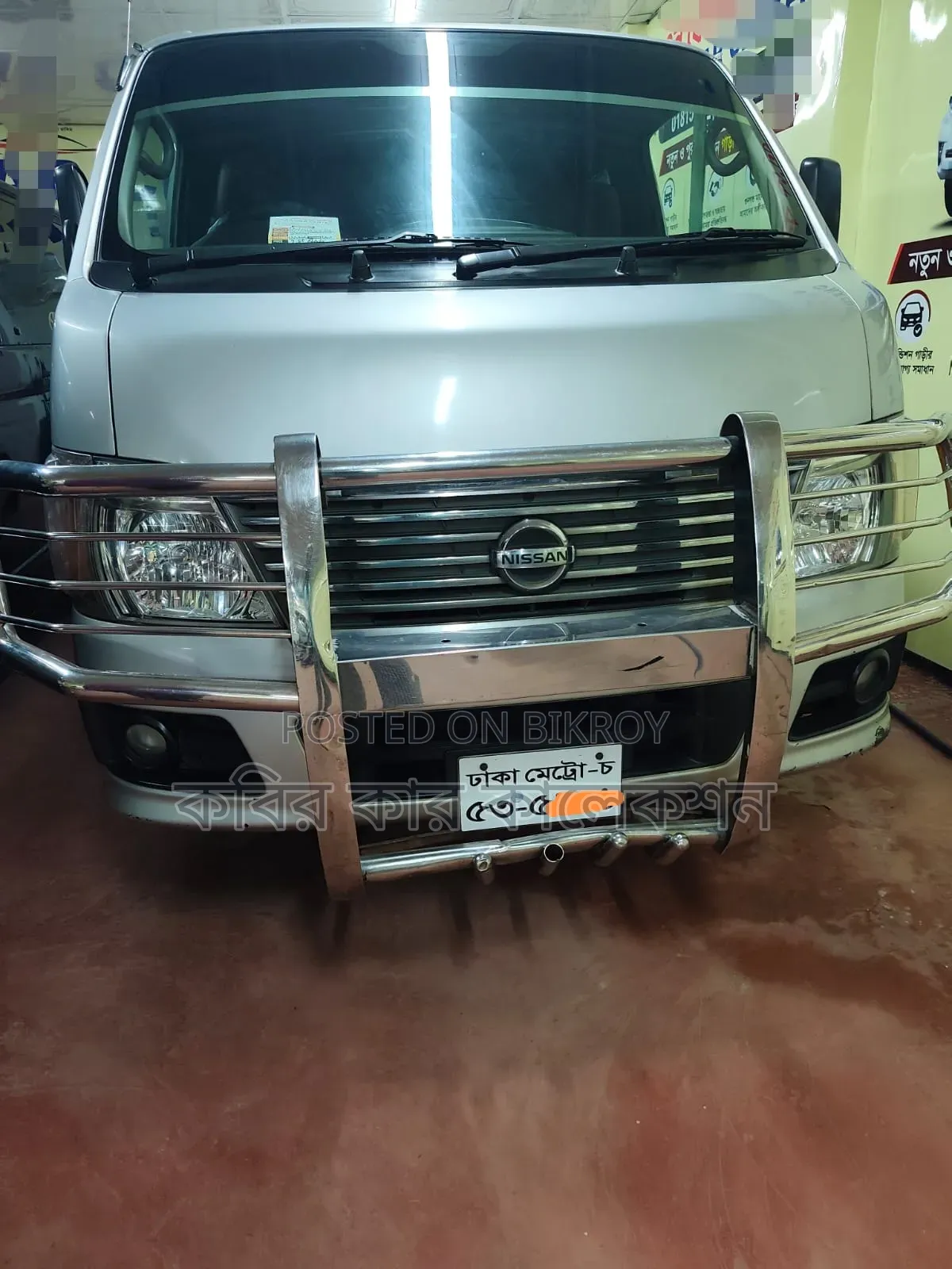 Nissan Caravan (Urvan) 2010 Silver
