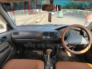 Toyota Corolla 1995 White