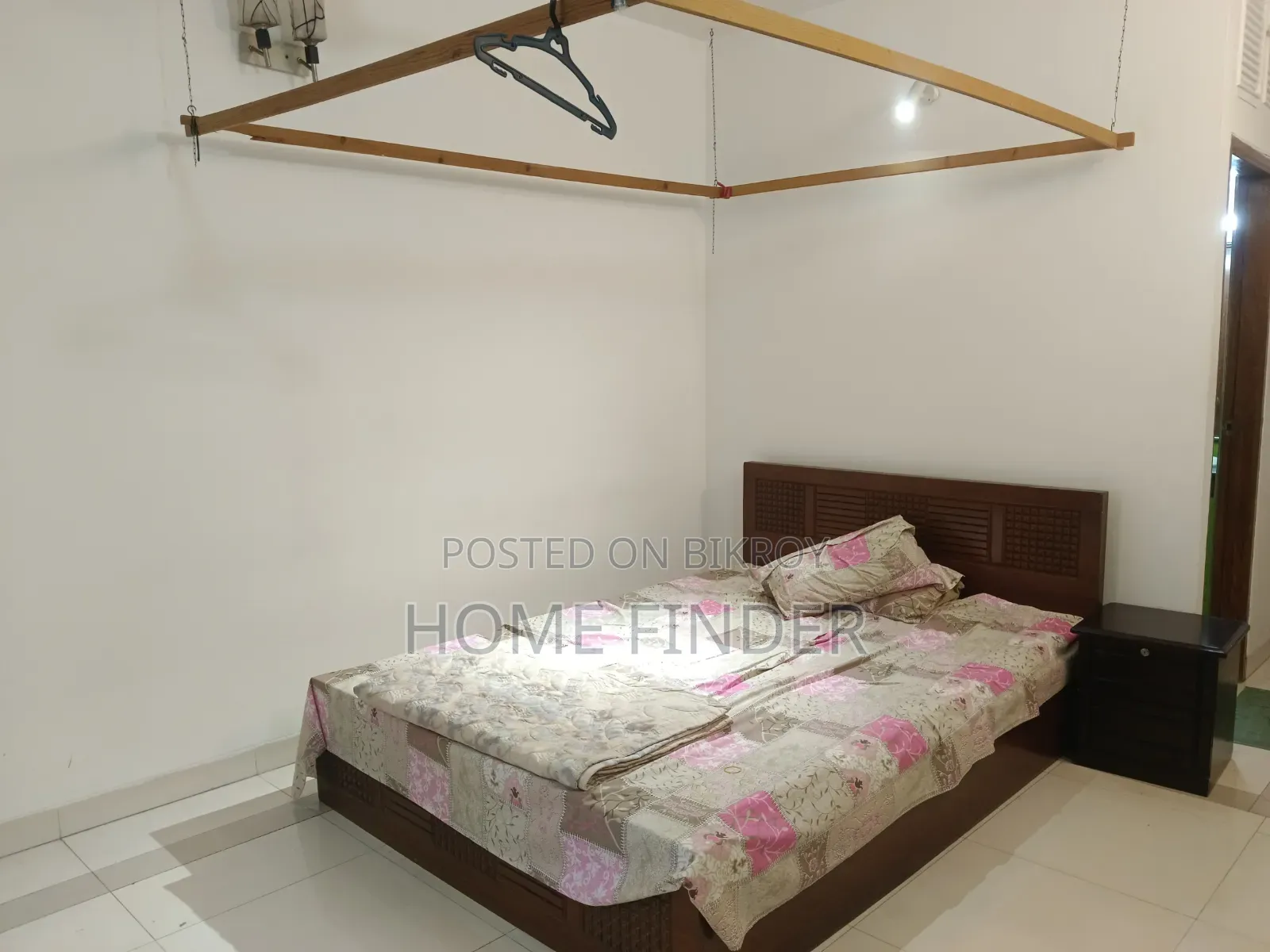 গুলশানে ৩ বেডরুমের ফার্নিশড অ্যাপার্টমেন্ট ভাড়ার জন্য