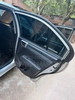 টয়োটা অ্যাক্সিও ১.৫ জি টু-হুইল ড্রাইভ ২০১৫ সিলভার