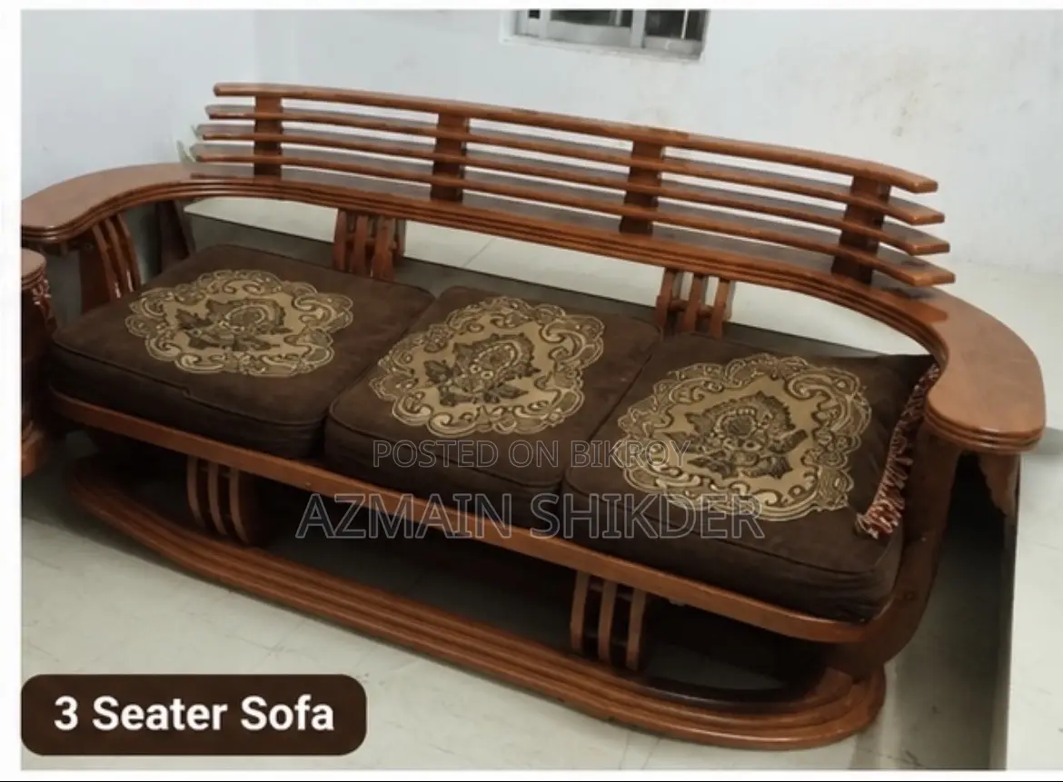Wooden Sofa Set 1+1+3 – 5 Seater | Good Condition