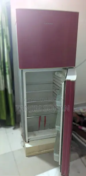 ব্যবহৃত ডাবল ডোর ফ্রিজ বিক্রি করা হবে (ভাল রানিং কন্ডিশন)