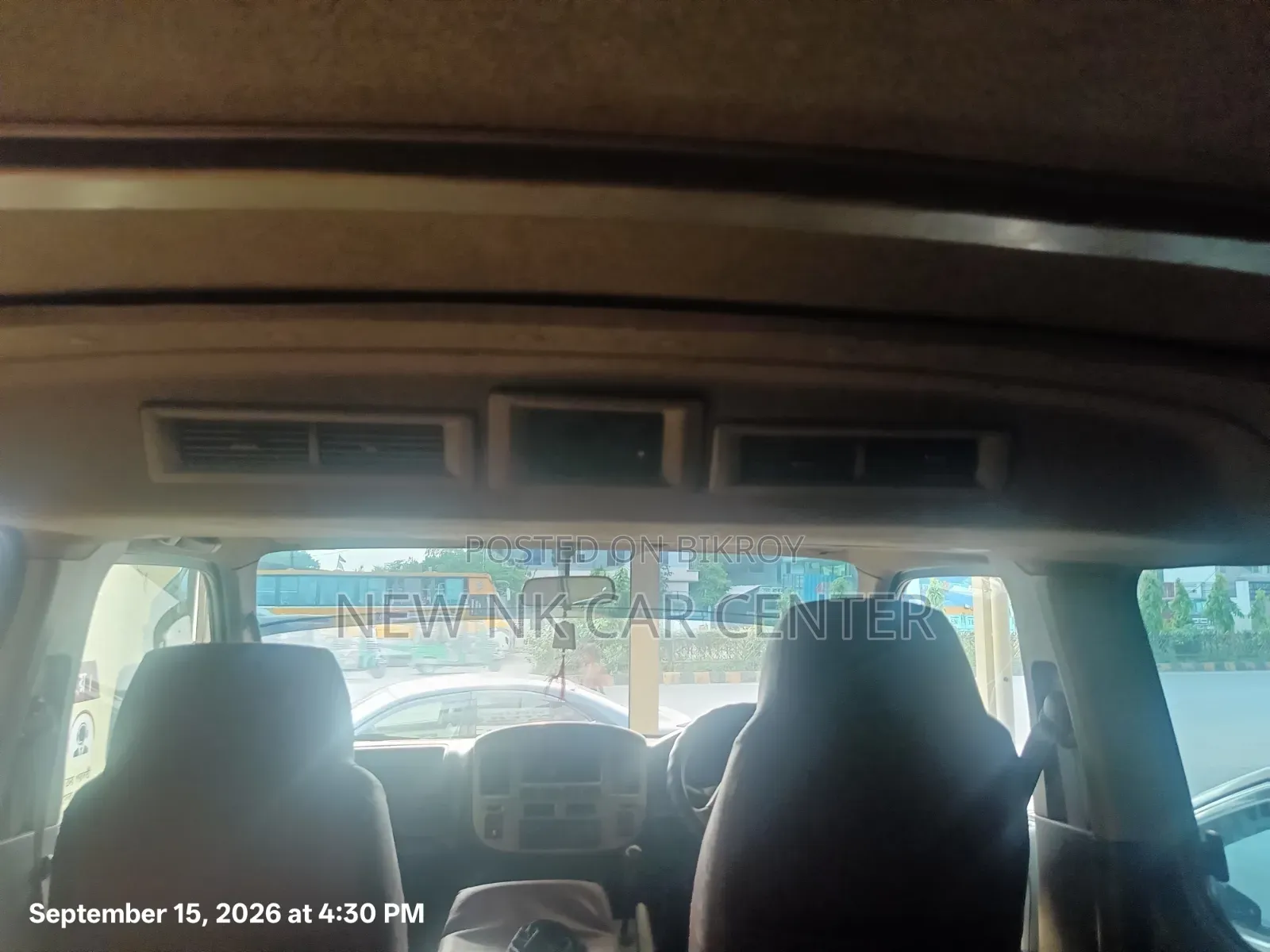 Nissan Caravan 2010 Silver
