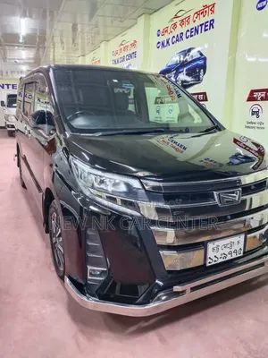 Toyota Noah 2.0 All-Wheel Drive (7 Seater) 2018 Black