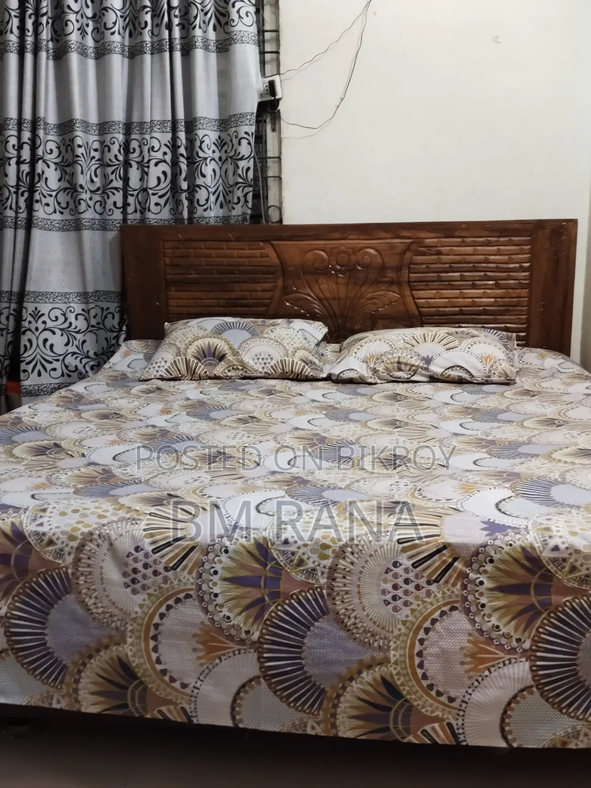 I bought the bed new 3 months ago, will sell it due to relocation