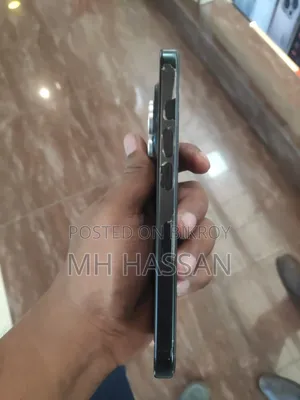 Apple iPhone 16 Pro 128 GB Black