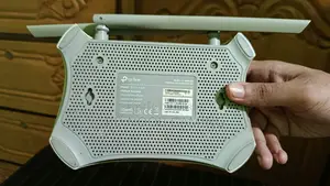 TP-Link TL-WR850N Router With Accessories