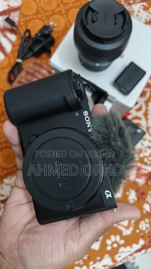 Sony ZV-E10 + Sigma 30mm | Fresh Condition