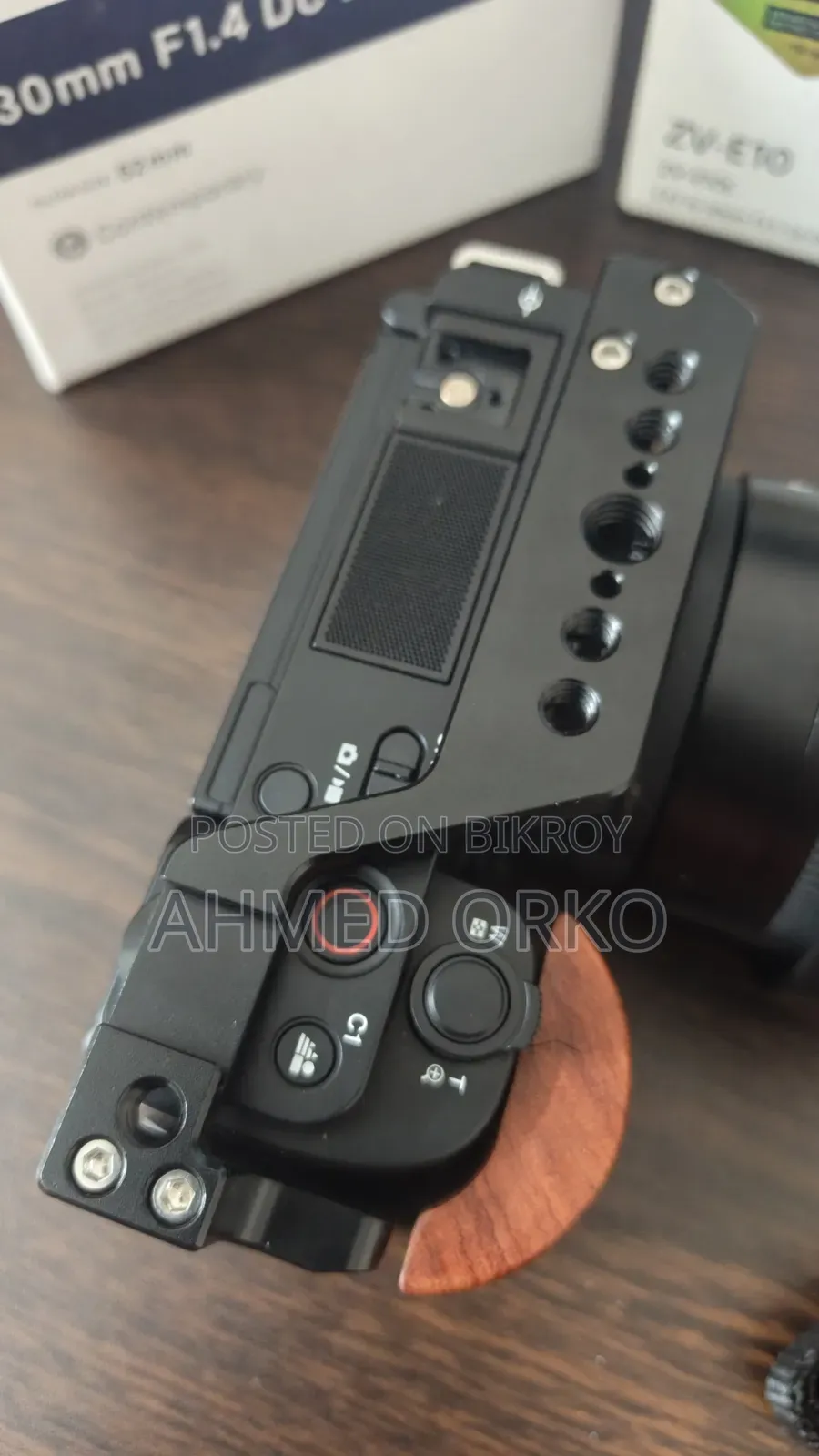 Sony ZV-E10 + Sigma 30mm | Fresh Condition
