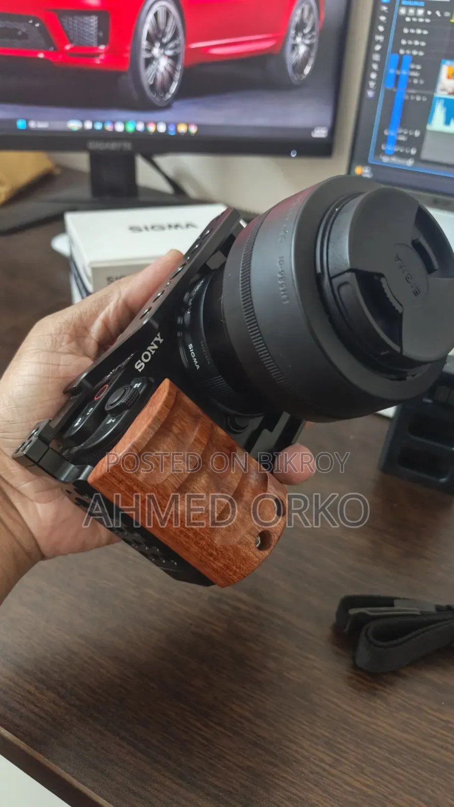 Sony ZV-E10 + Sigma 30mm | Fresh Condition