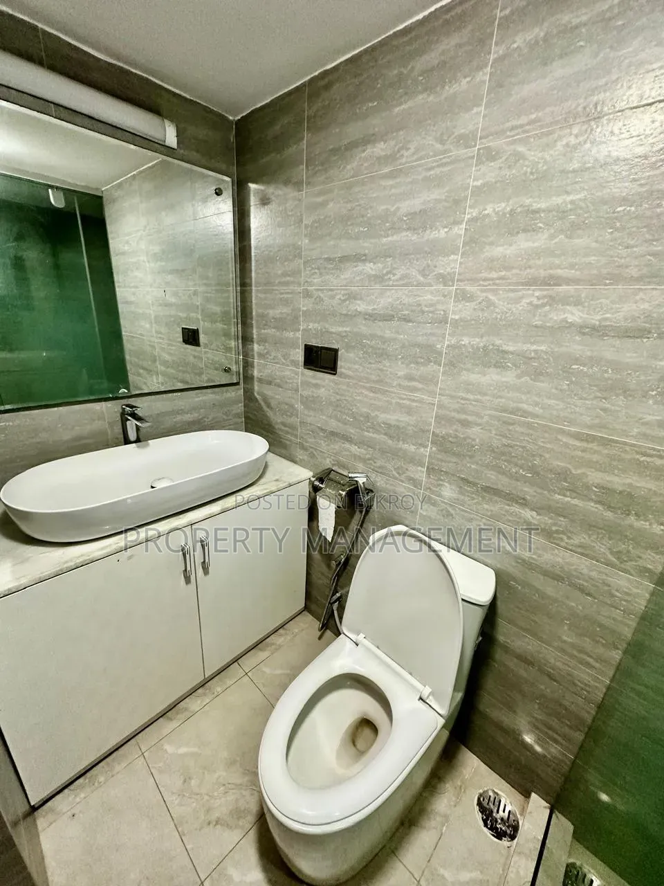 Furnished 4bdrm Apartment in Gulshan for rent
