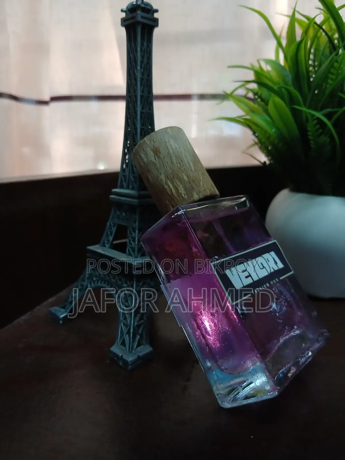 FANTASY — A Scent That Speaks Without Words