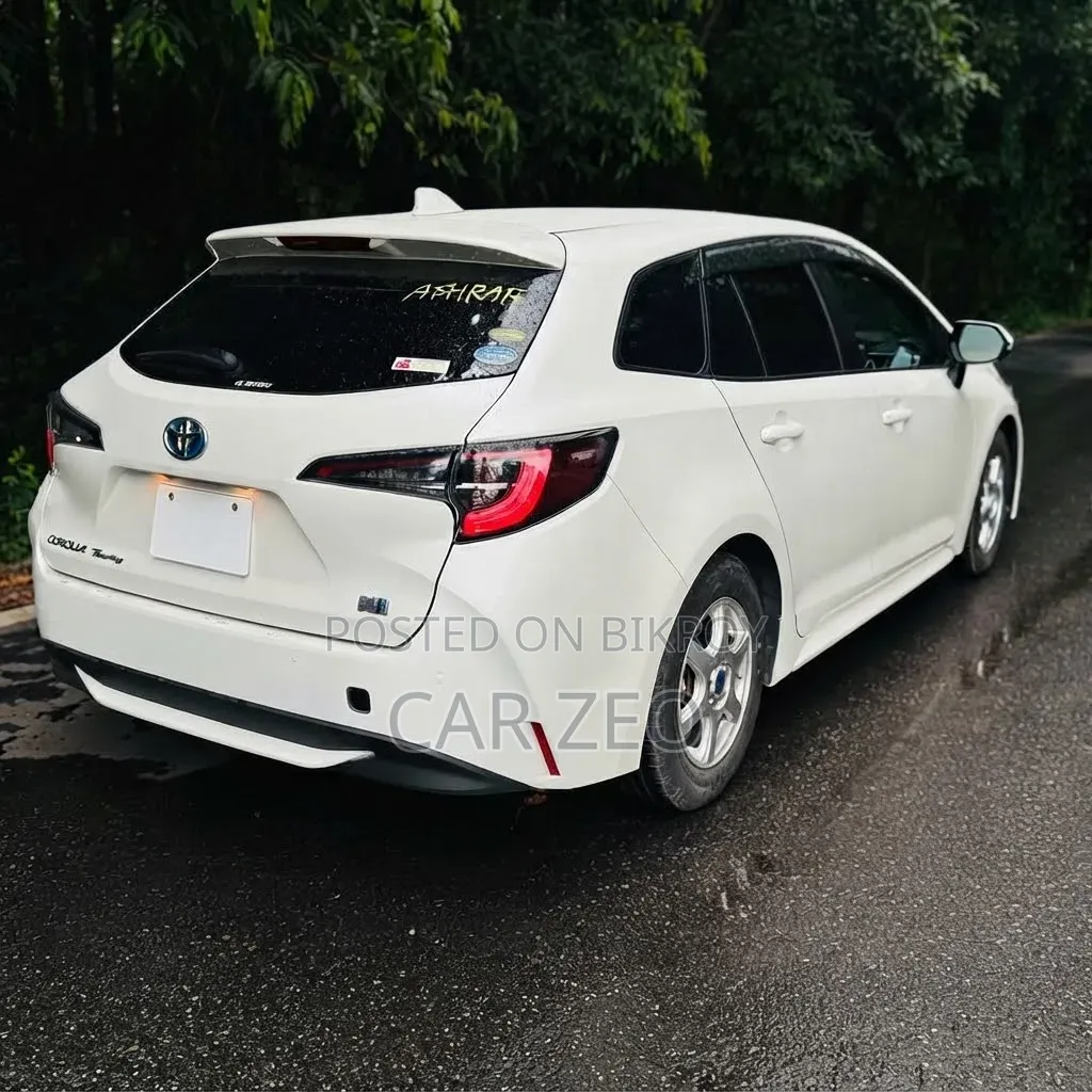 Toyota Corolla Touring G-X 2021 Pearl