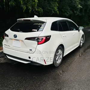 Toyota Corolla Touring G-X 2021 Pearl