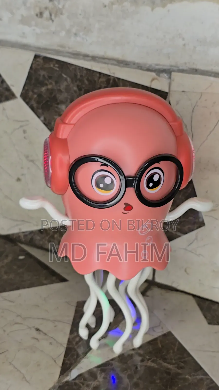 Viral Dancing Toys and Small Duck